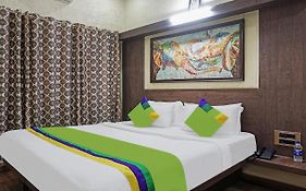 Dwarkadhish Hotel Mahabaleshwar